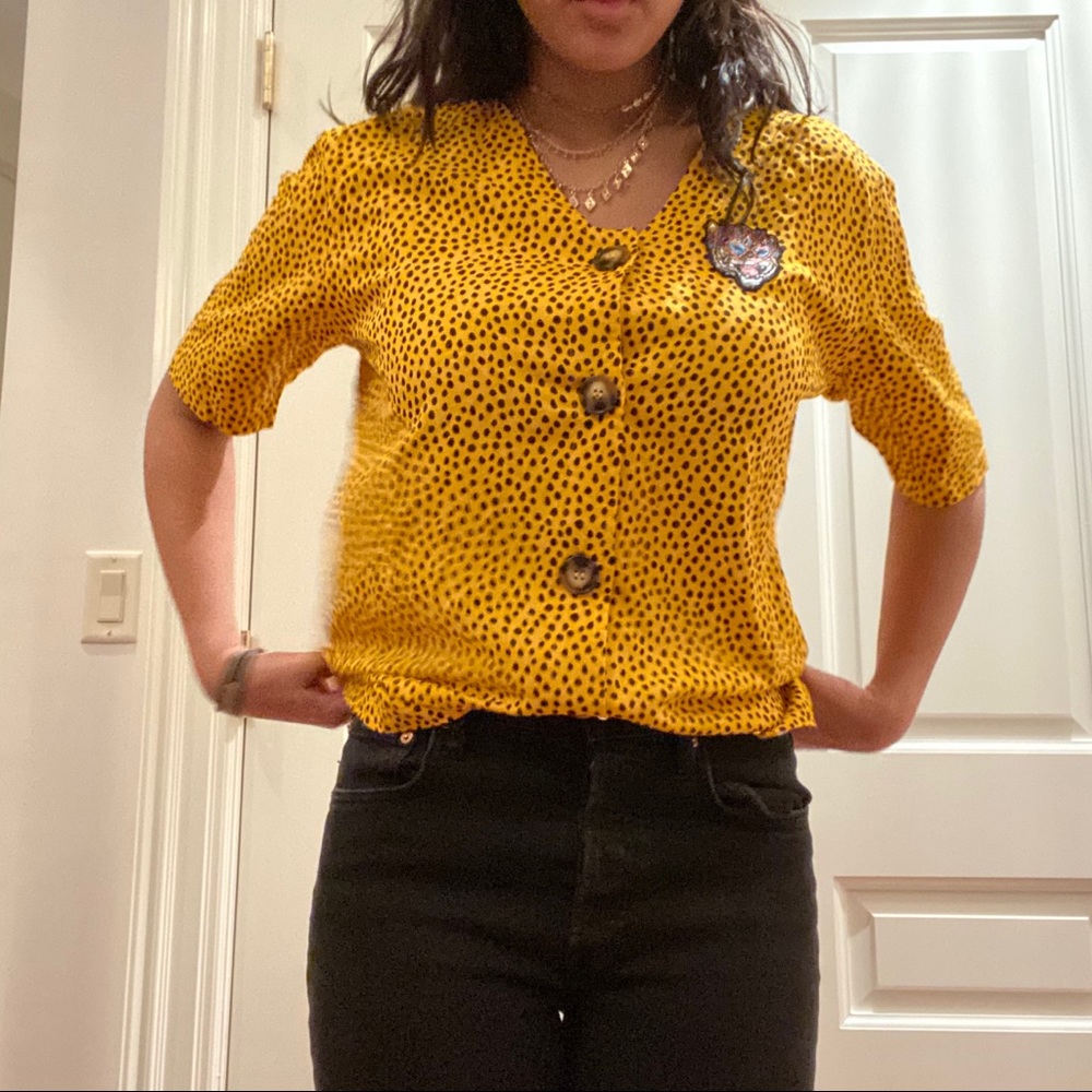 ✨CHEETAH PATCH BLOUSE✨